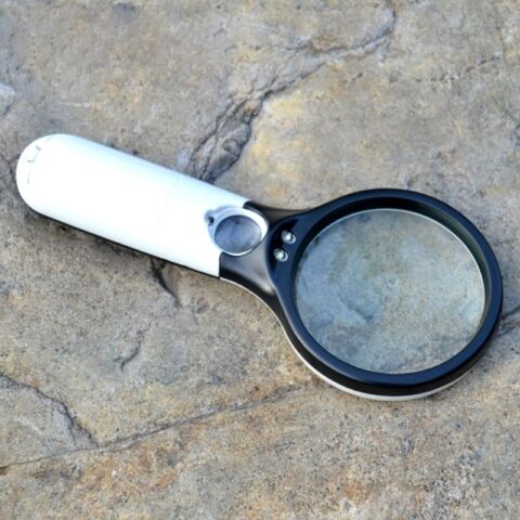 lighted magnifying glass 10x hand held